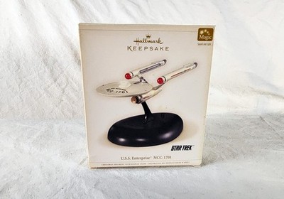 Hallmark 2006 Star Trek USS Enterprise NCC-1701 Ornament 40th Anniversary NIB