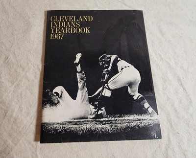 1967 Cleveland Indians Yearbook Folder With 31 Original Photo Inserts MLB